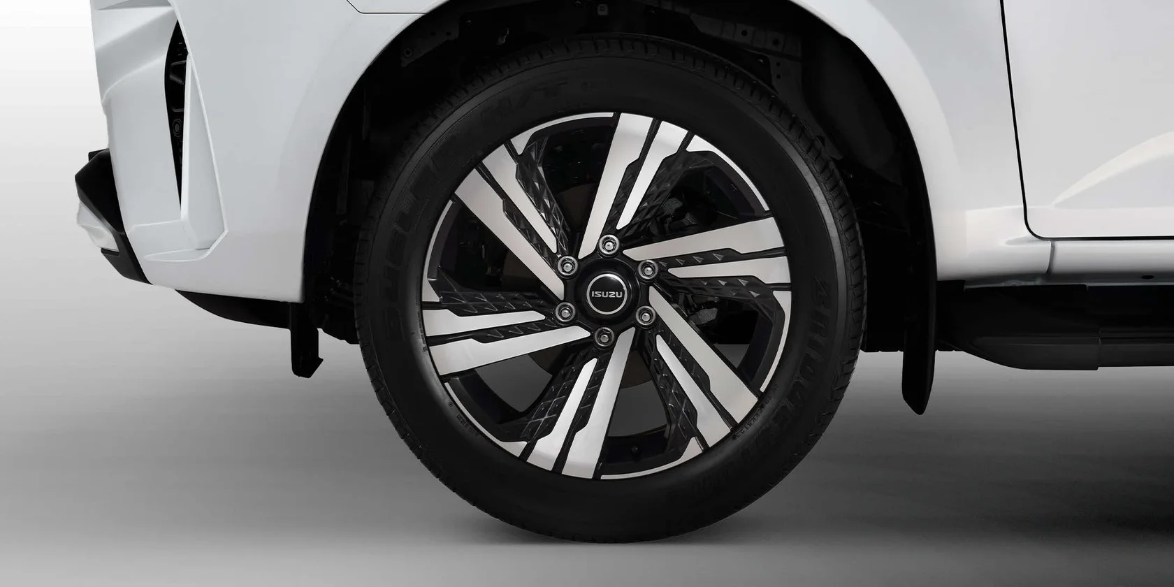 ultimate-exterior-4-popup-alloy-wheel copy