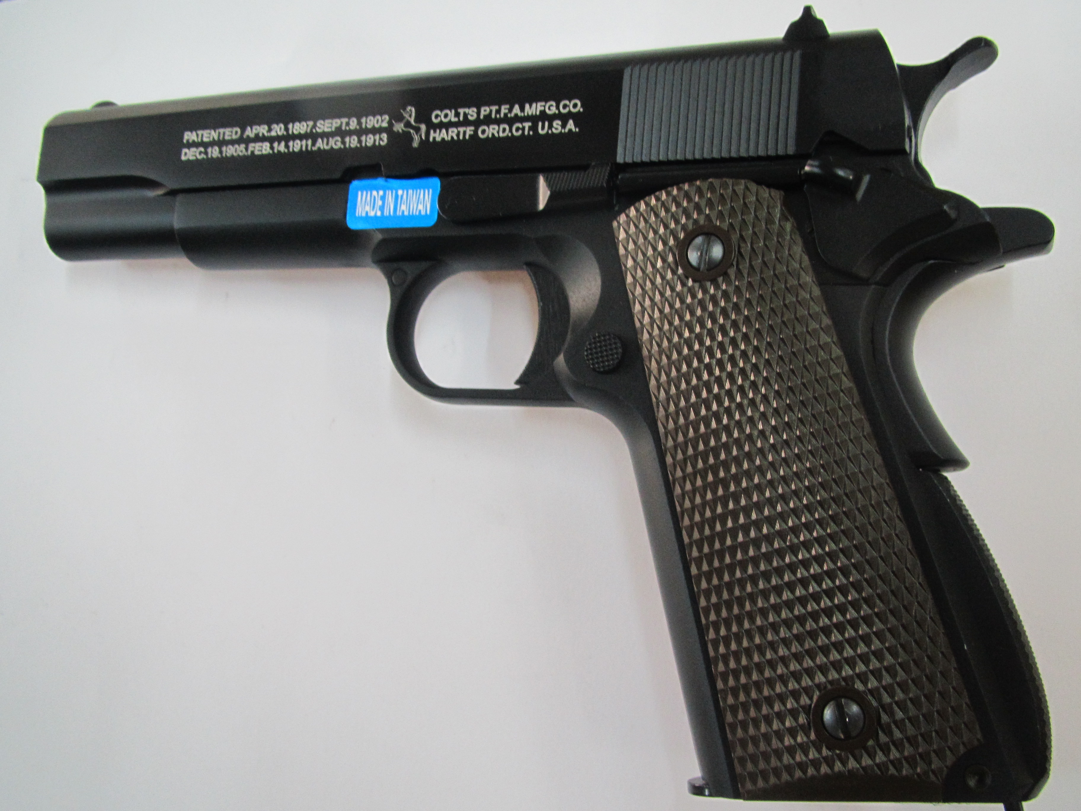 ปืนอัดแก๊ส WE รุ่น M1911A1 สีดำ (GAS System)