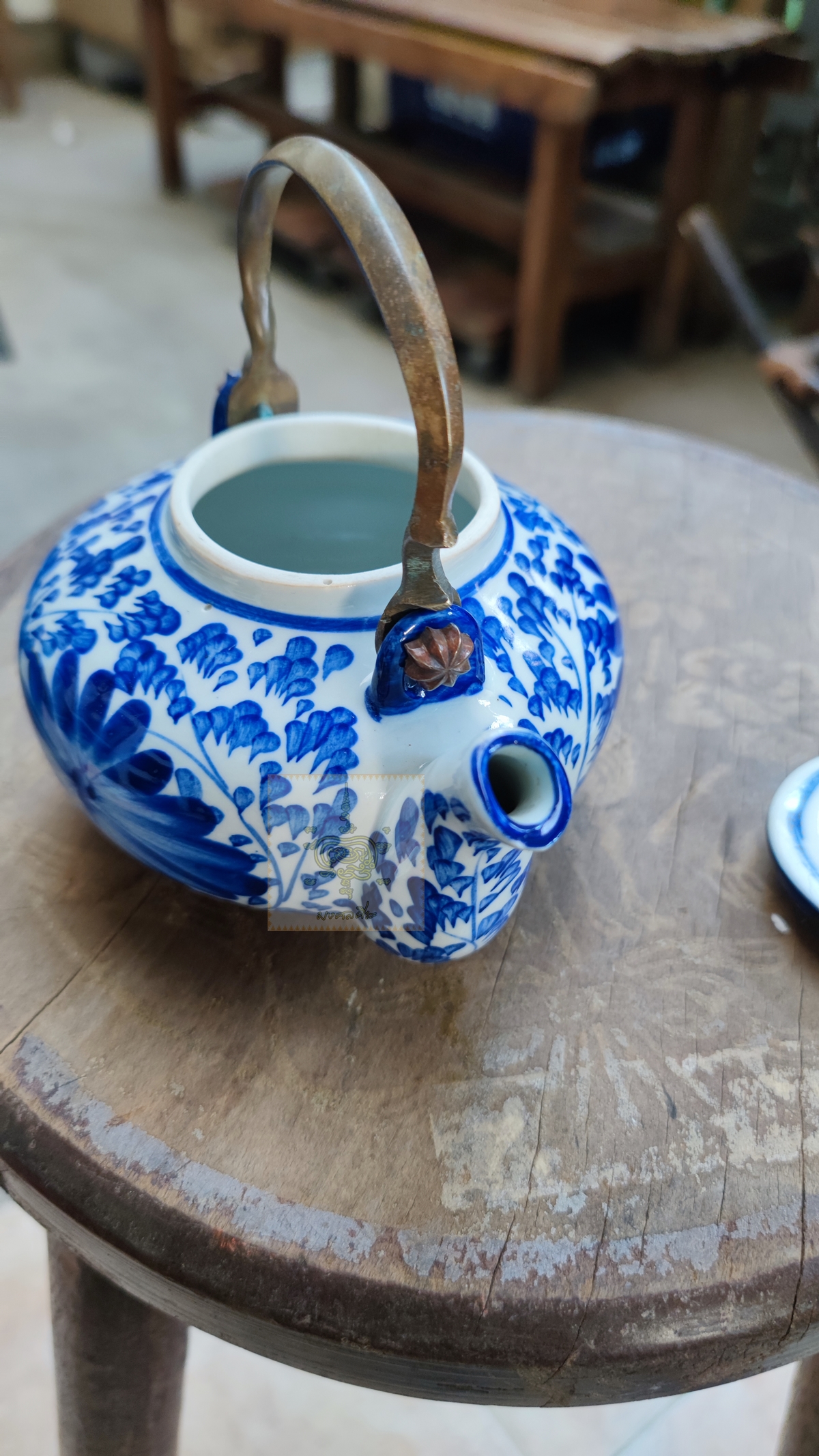 กาน้ำชา ลายผักชี 1