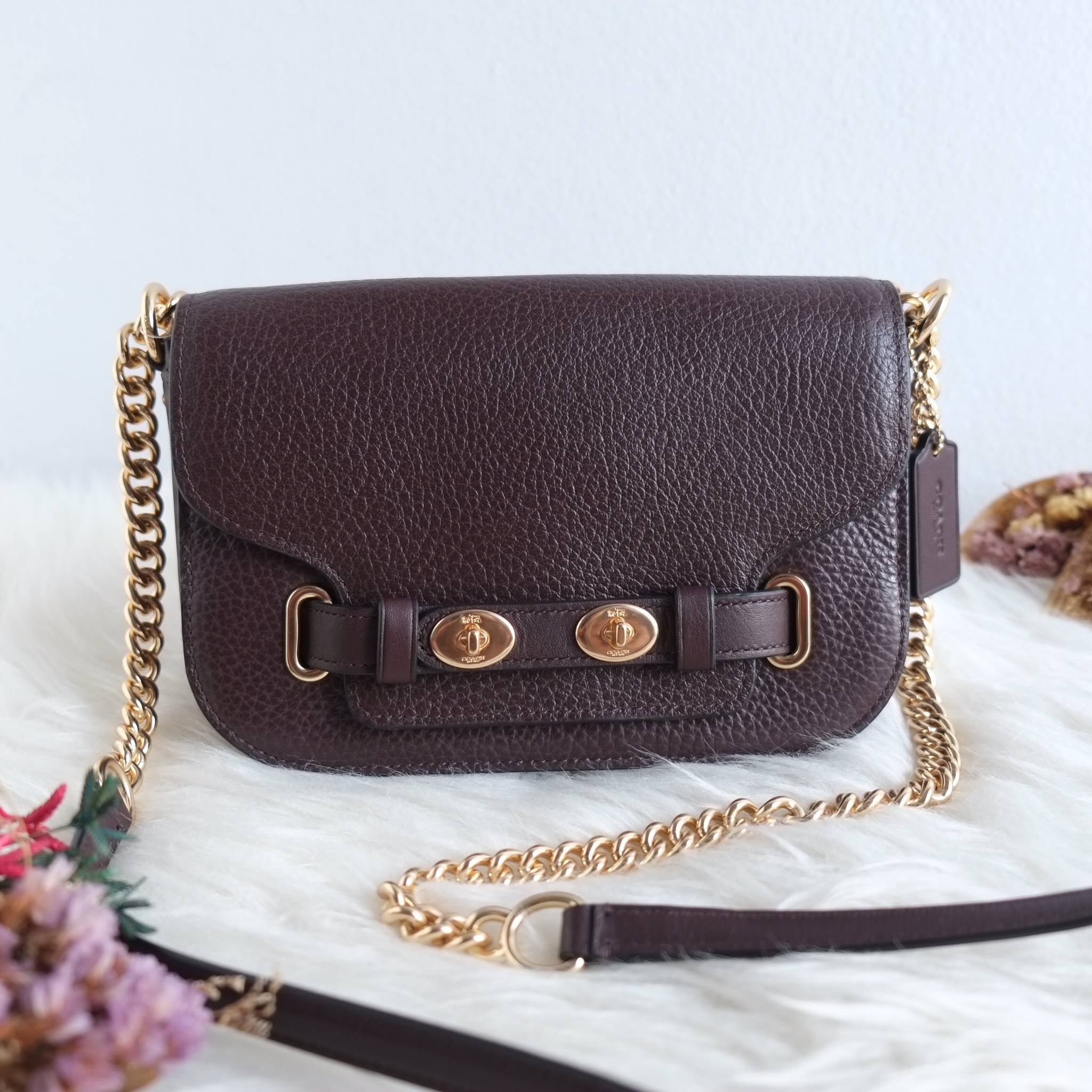 Coach F32099 Blake crossbody 20 สะพายข้างสายโซ่ สี oxblood อะไหล่ทอง
