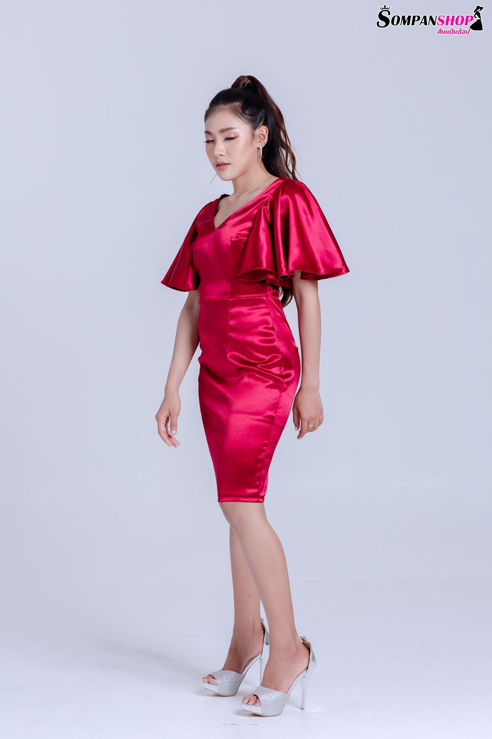 พร้อมส่ง !! ชุดเดรสออกงานสั้นสีแดง แขนระบาย แนวเรียบหรู เหมาะสำหรับใส่เป็นชุดไปงานแต่งกลางวันธีมสีแดง ชุดออกงาน ชุดทำงาน