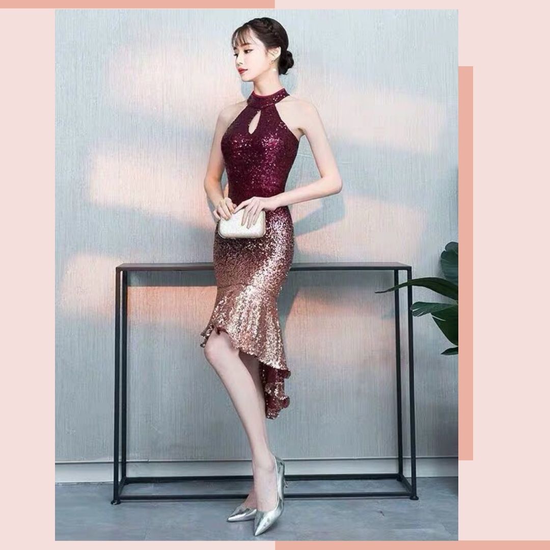 ชุดราตรี ชุดออกงาน ชุดไปงานแต่งงานสีแดง ทรงเข้ารูป กระโปรงหางปลา ผ้าปักเหลื่อม เรียบหรู