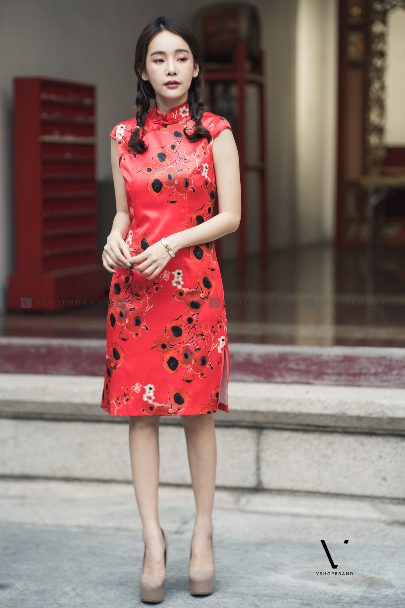 ชุดเดรสสั้นกี้เพ้าพิมพ์ลายดอกบ๊วย ทรงเข้ารูป