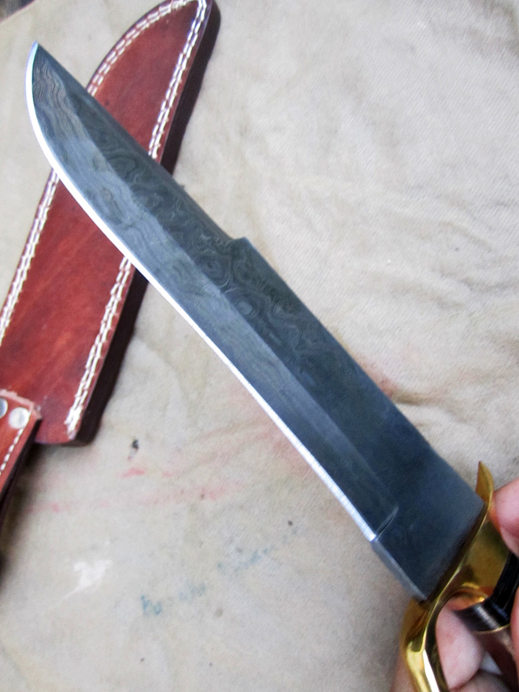 มีดเหล็กหลายDamascus steel custom handmade hunting Bowie knife 13"