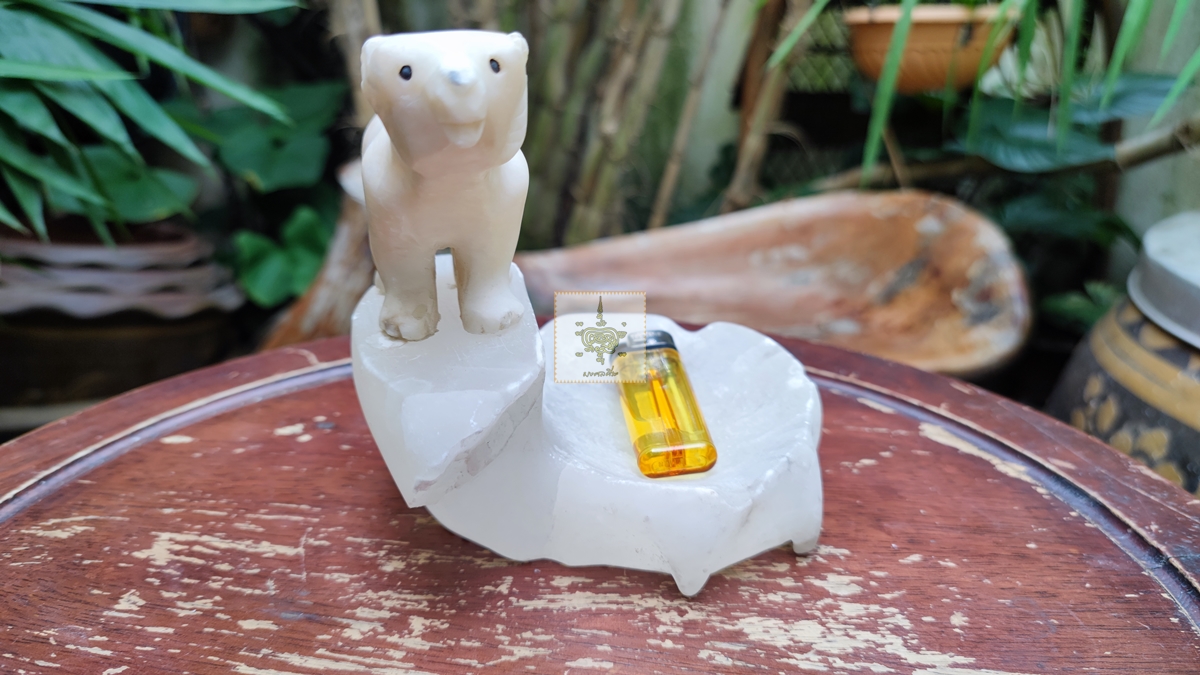 ที่เขี่ยบุหรี่ หมีทำจากหินสบู่