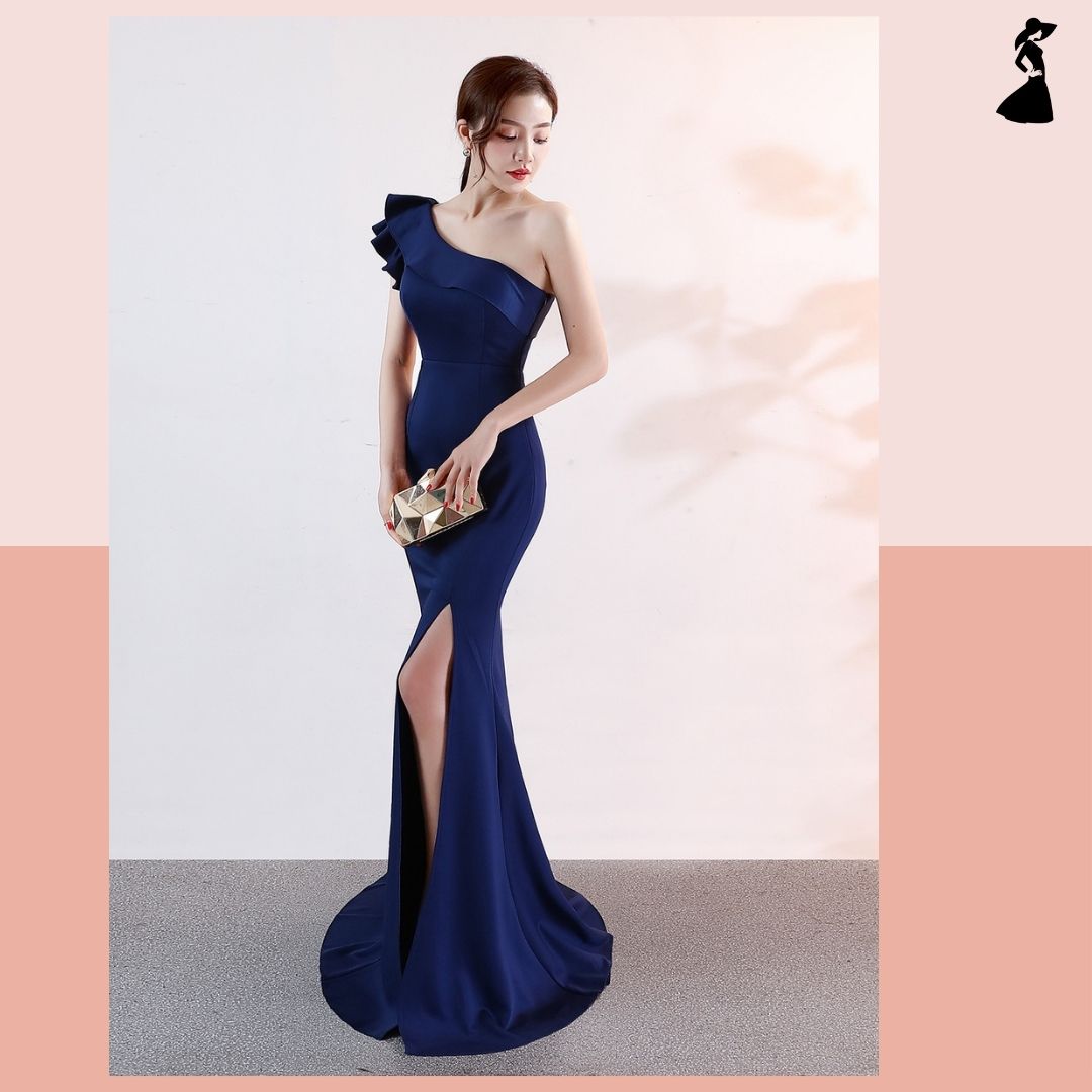 ชุดราตรี ชุดออกงาน ชุดไปงานแต่งงานสีน้ำเงินกรมท่า เดรสยาวไหล่เฉียง แนวเรียบหรู สวยหรู ดูดี