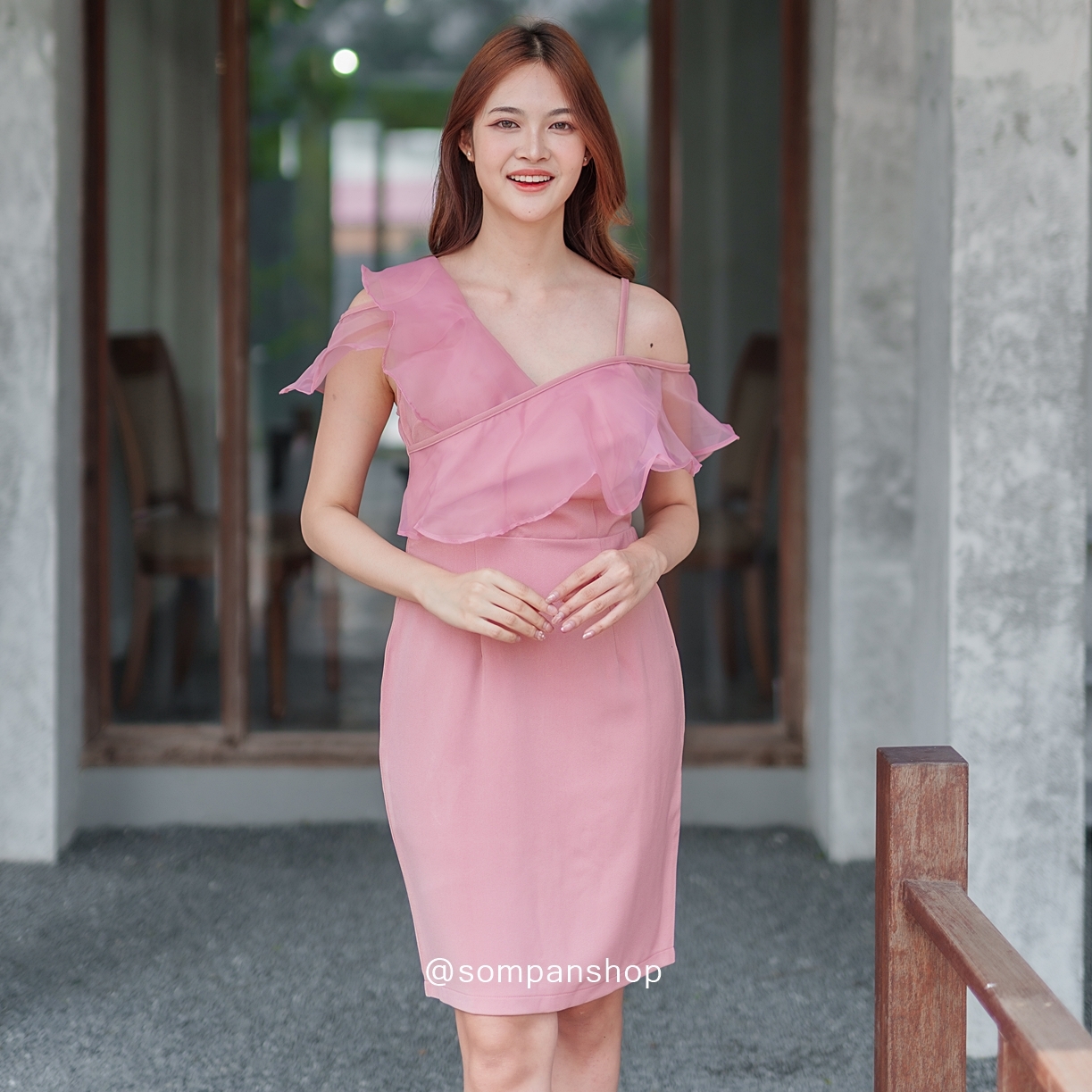 ชุดออกงาน ไปงานแต่งงาน ระบายผ้าไหมแก้ว ลุคสวยๆเรียบหรูดูแพง แฟชั่นชุดไปงานแต่ง ชุดเพื่อนเจ้าสาว ชุดราตรี ชุดออกงาน