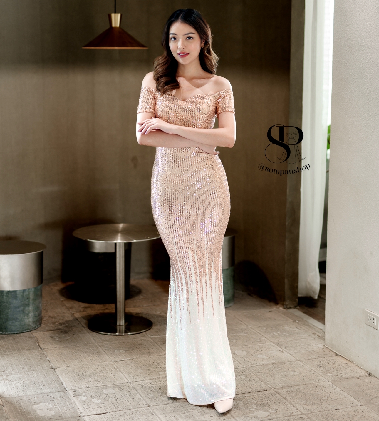 ชุดราตรี ชุดไปงานแต่งงาน ธีมงานสีทอง แบบสวยเรียบหรูดูแพง
