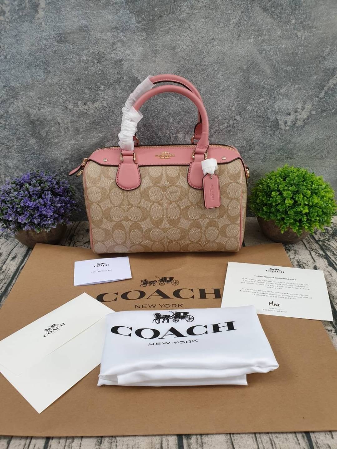 COACH MINI BENNETT SATCHEL IN SIGNATURE (COACH F58312)