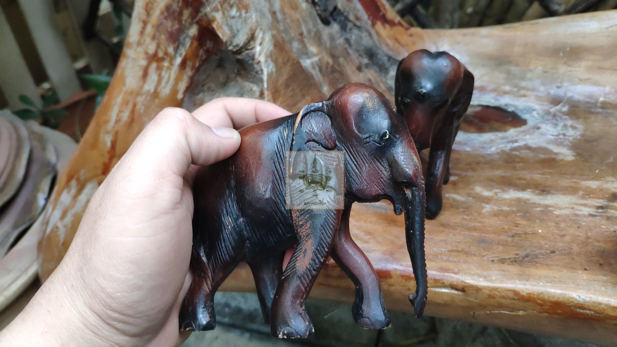 ช้าง 3 ตัว ช้างไม้ 1 ช้างเรซิ่น 2 ตัว