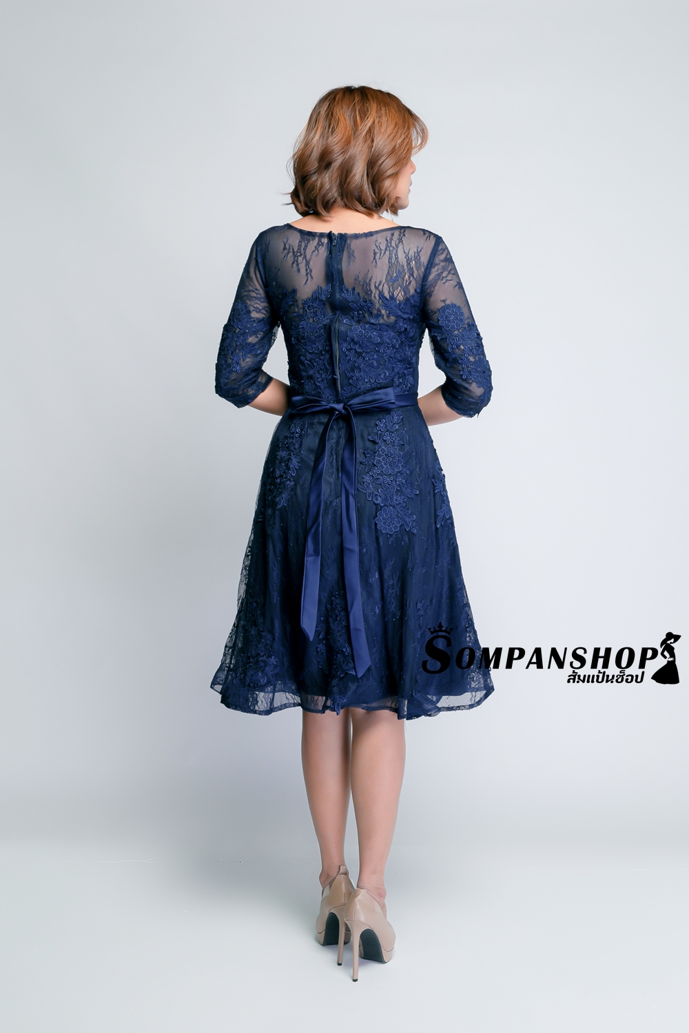 ชุดเดรสออกงานราตรีสั้นสีน้ำเงินกรมท่า ผ้าลูกไม้