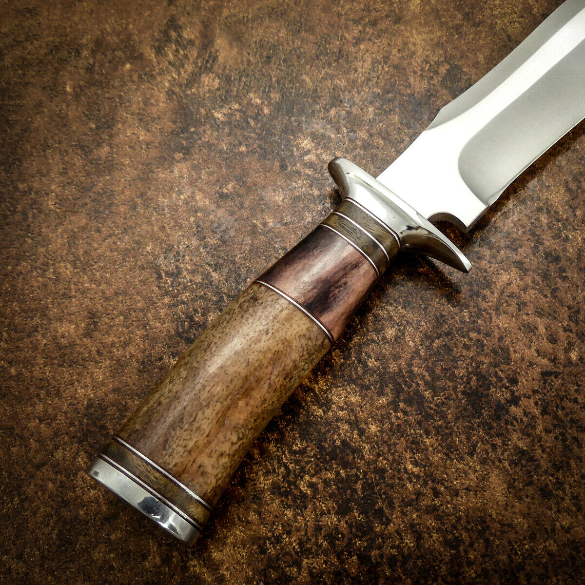 IMPACT CUTLERY RARE CUSTOM D2 BOWIE KNIFE CAMEL BONE HANDLE มีดจาก UK พร้อมใบรับรอง