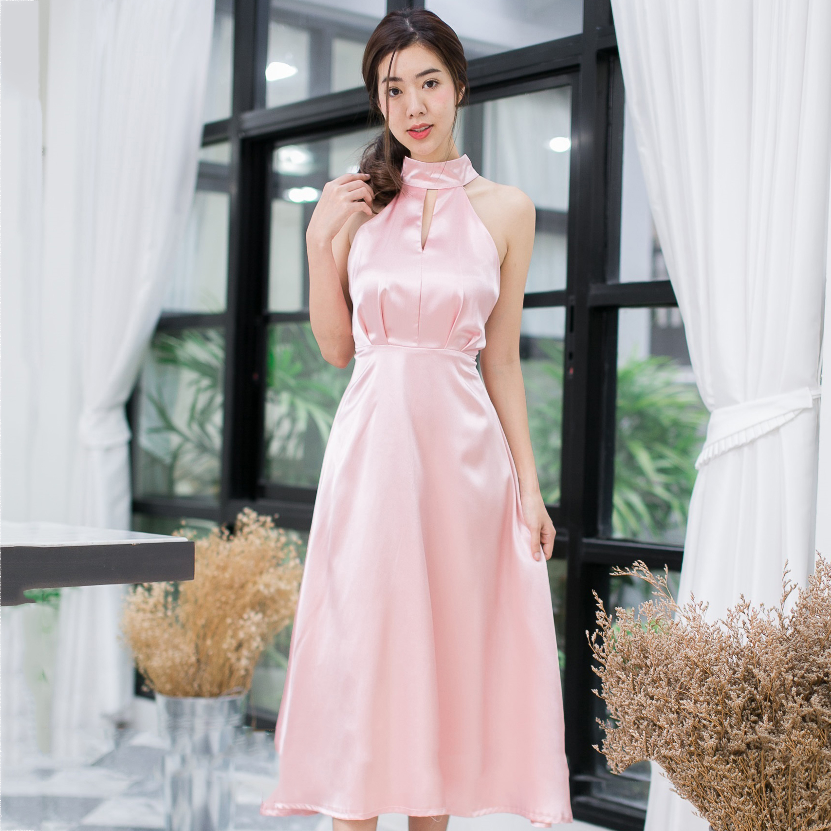 ชุดไปงานแต่งงานสีชมพู ชุดออกงานสีชมพู