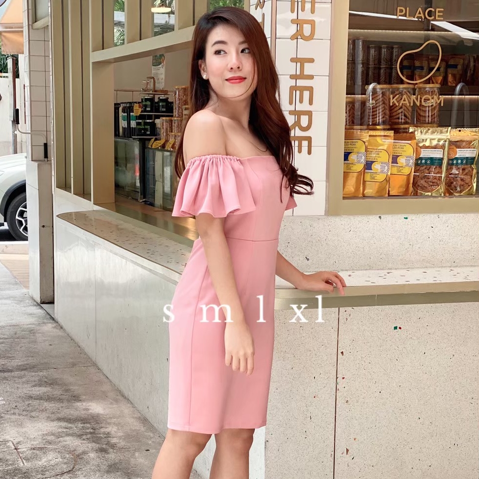 ชุดเดรสออกงานสีชมพู เปิดไหล่ สำเนา