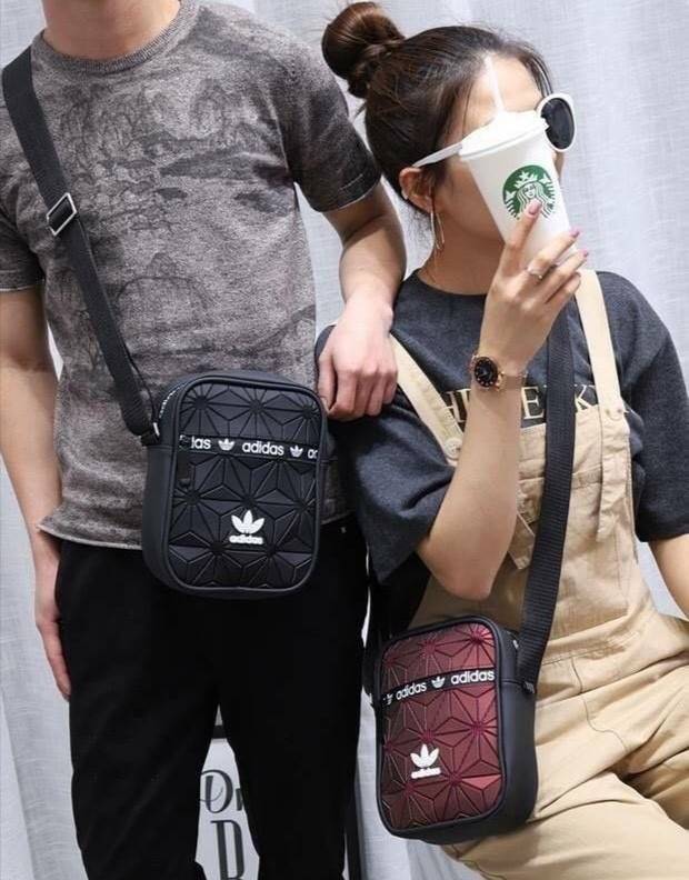 Adidas Originals 3D Mini Crossbody Bag สีMulti