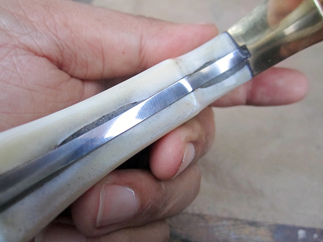 มีดใบตายเหล็ก 440c ( B96)