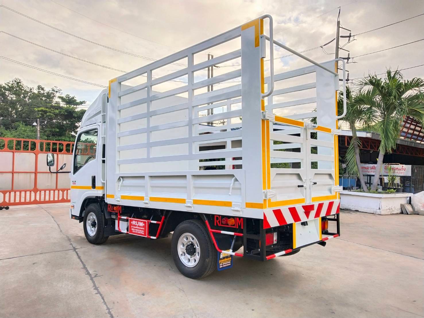 ISUZU NLR Euro 5 Max (ช่วงยาว 3 เมตร) หัวแชสซี (Chassis)