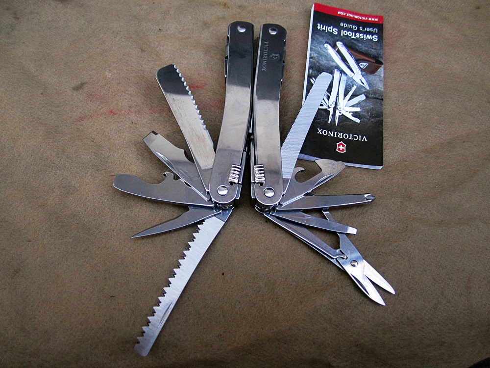 คีมVictorinox Swiss Army Knife Swisstool Spirit, With Leather Pouch 56800