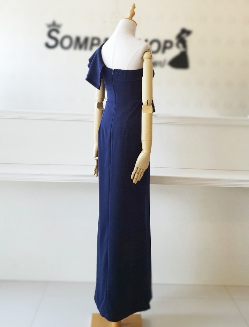 ชุดไปงานแต่งงานสีกรมท่า เดรสยาวไหล่เฉียงระบาย แบบสวยๆ เรียบหรูดูแพง ชุดราตรี ชุดไปงานแต่งงาน ชุดออกงาน