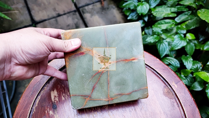 ที่เขี่ยบุหรี่ หินหยก