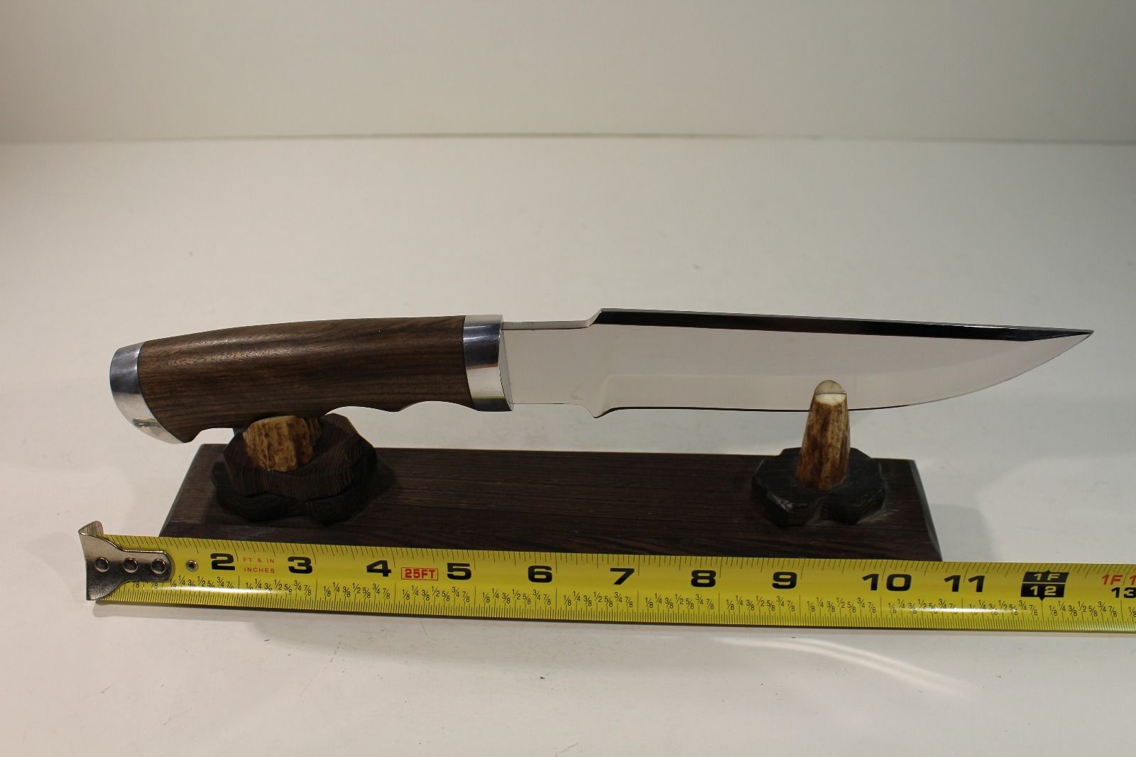 มีดรัสเซีย (R10)