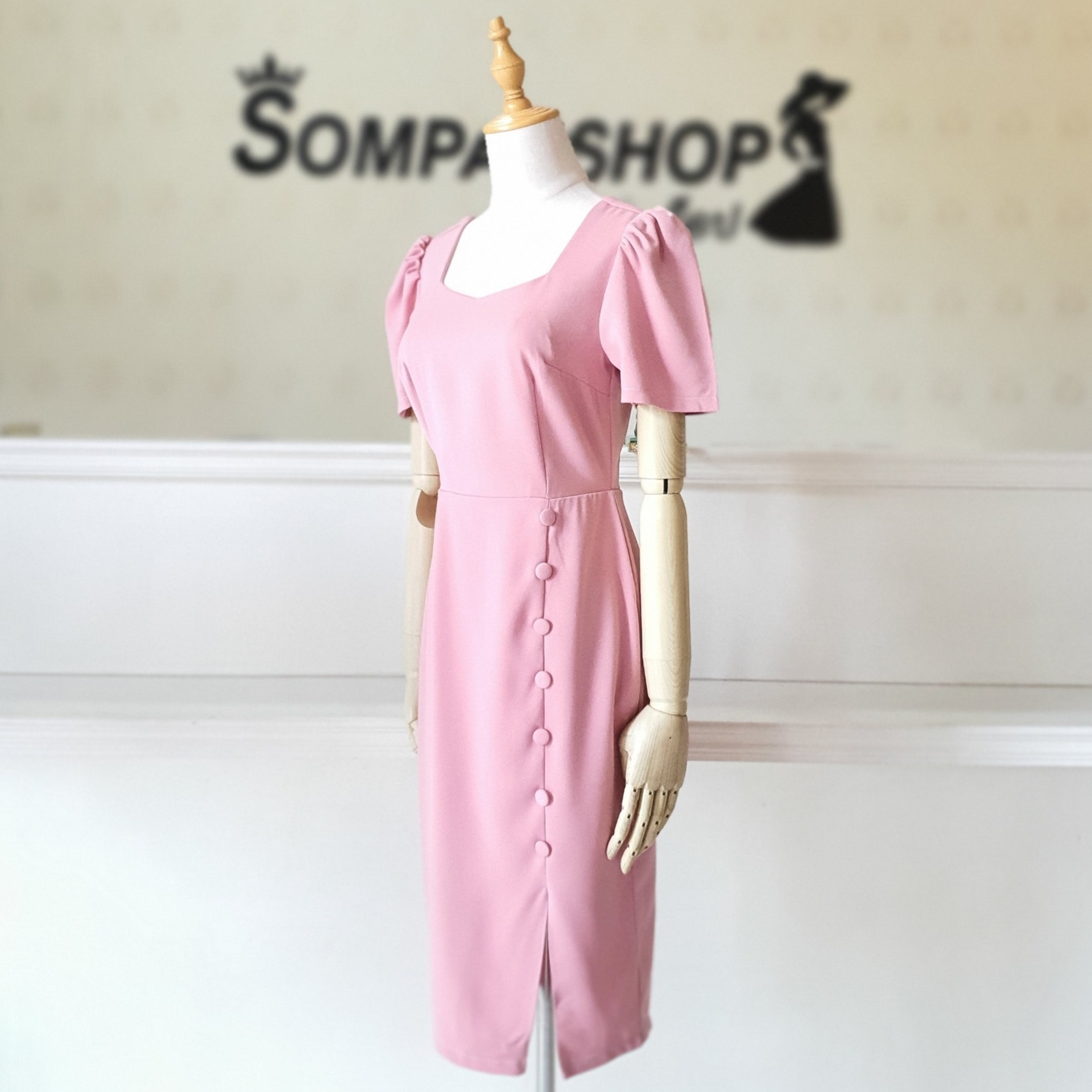 ชุดเดรสสีชมพู ทรงสวยเข้ารูป แนว เรียบหรู สวย สุภาพ ใส่ทำงาน ชุดไปงานแต่งเรียบหรูสีชมพู