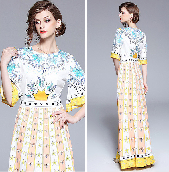 ชุดเดรสยาวสีเหลืองพิมพ์ลายดอกไม้ ลายดาว แขนสามส่วนทรงกว้าง กระโปรงยาวทรงบาน
