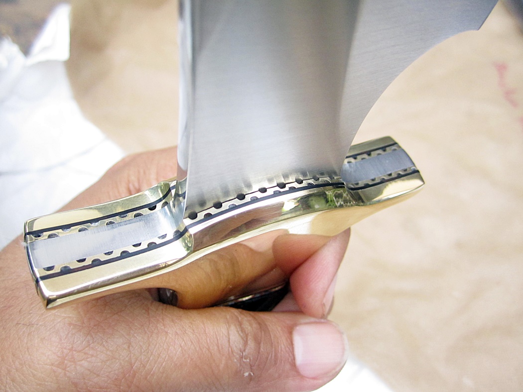 มีดเดินป่า IMPACT CUTLERY RARE CUSTOM MASSIVE SASQUATCH BOWIE KNIFE FULL TANG RAM HORN UK