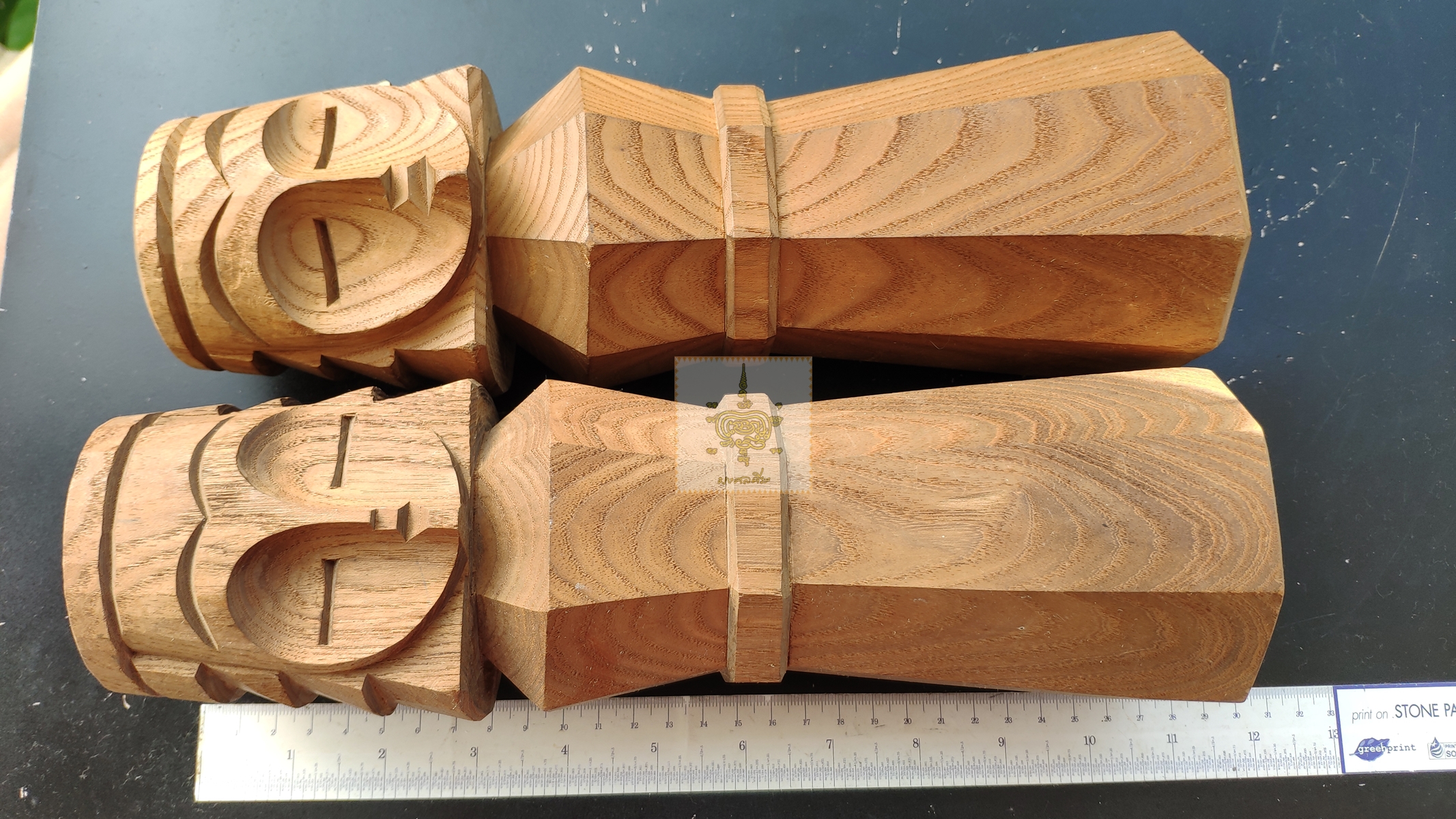 ตุ๊กตาไม้ ชาวไอนุ คู่ที่ 1