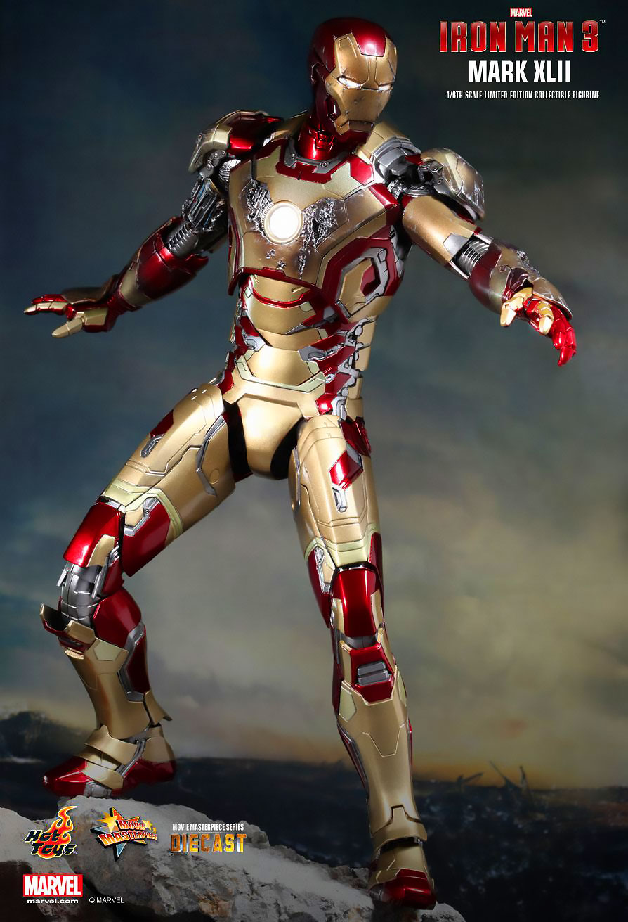 HOT TOYS 1/6 IRON MAN MARK XLII (DIECAST) ไอรอนแมน Mark 42
