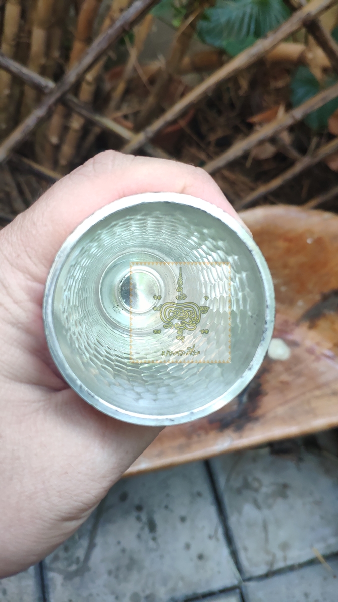 แจกันไม้ ใส้ในโลหะ