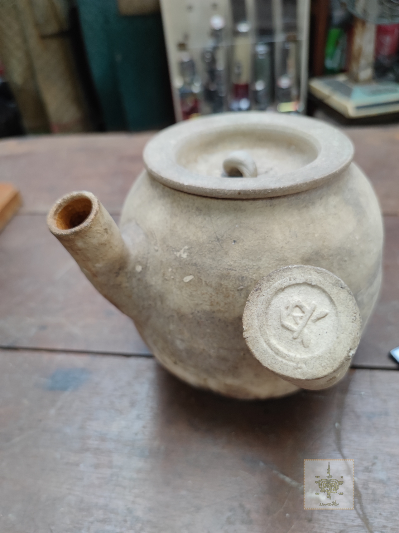 หม้อต้มยาจีนเก่า