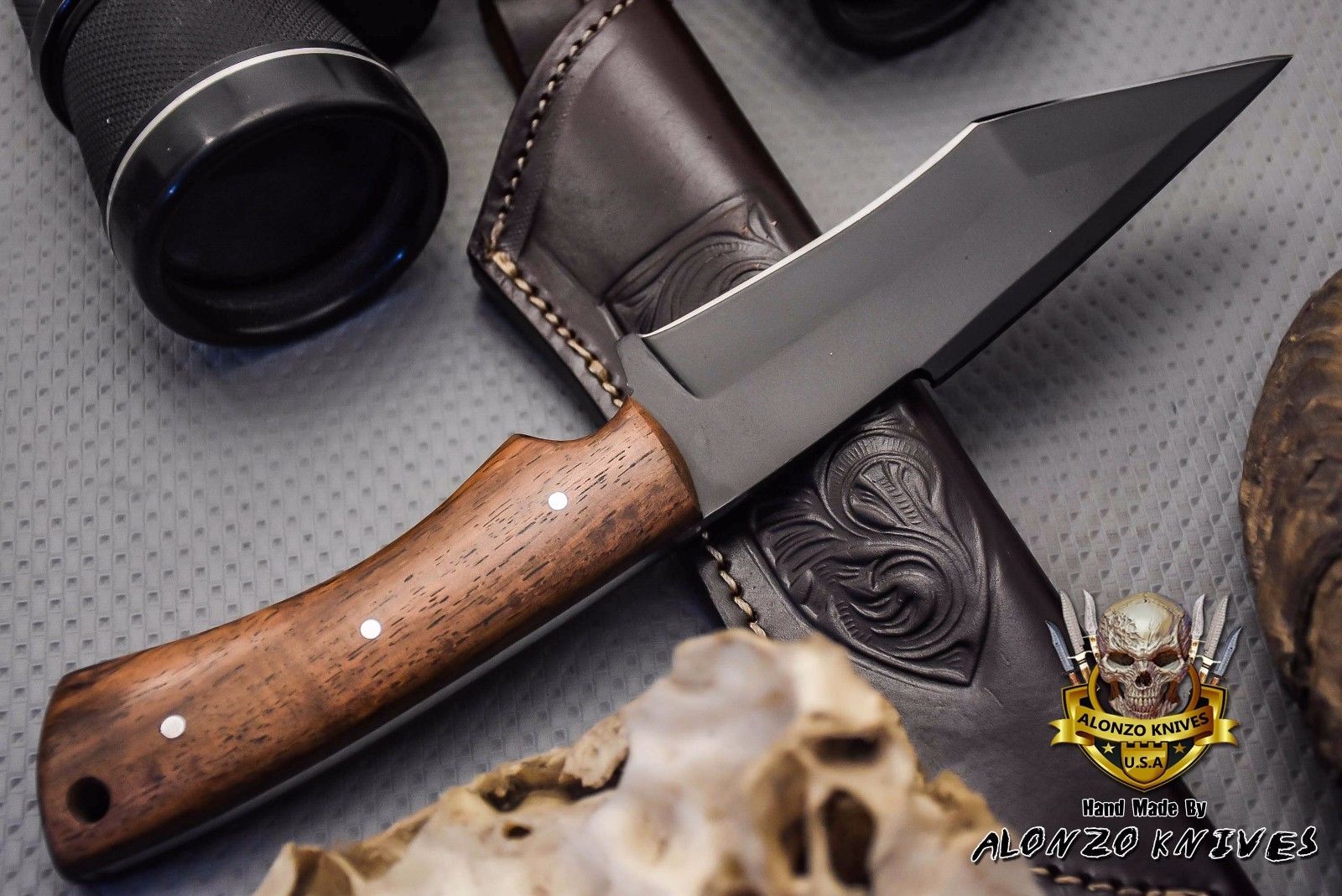 มีดHAND MADE BY ALONZO KNIVES USA CUSTOM TACTICAL TANTO 1095 KNIFE ROSE WOOD