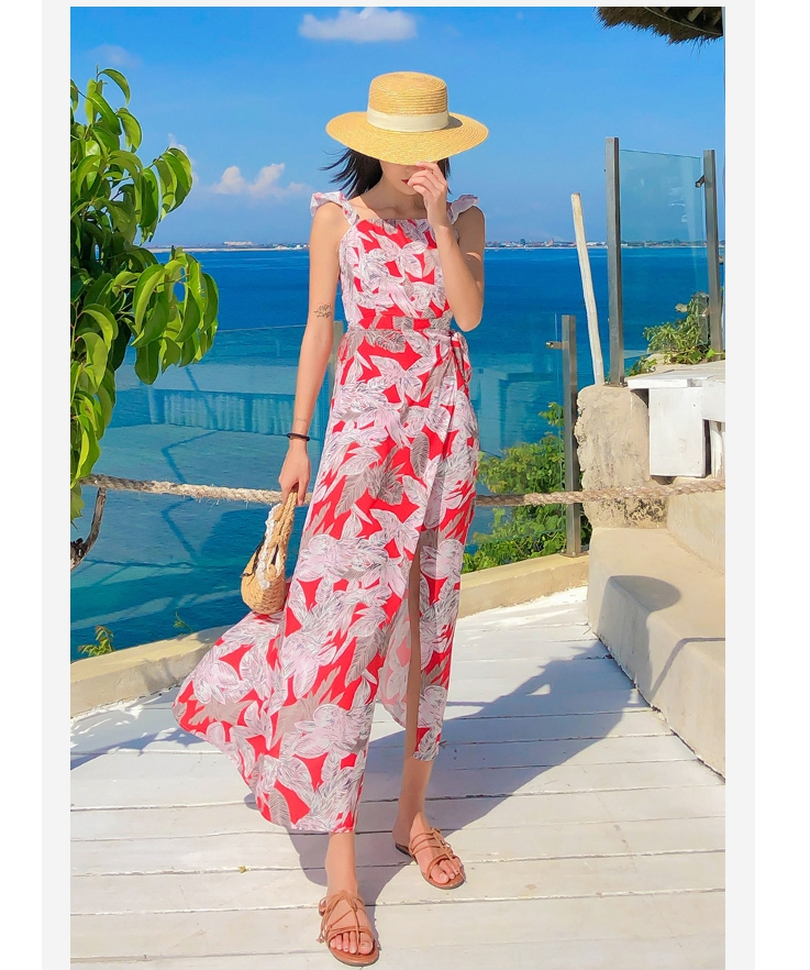ชุดไปทะเล เดรสเที่ยวทะเล เดรสยาวสีแดงพิมพ์ลายสวยๆ เก๋ๆ
