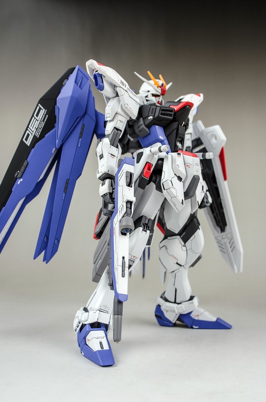 MG 1/100 FREEDOM GUNDAM | Painted Build by mushuwyou