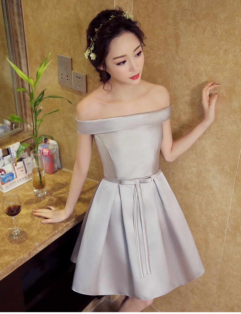 SALE ชุดออกงานสั้นสีเทา เปิดไหล่ กระโปรงทรงบาน สวยหรู น่ารัก สไตล์เจ้าหญิง