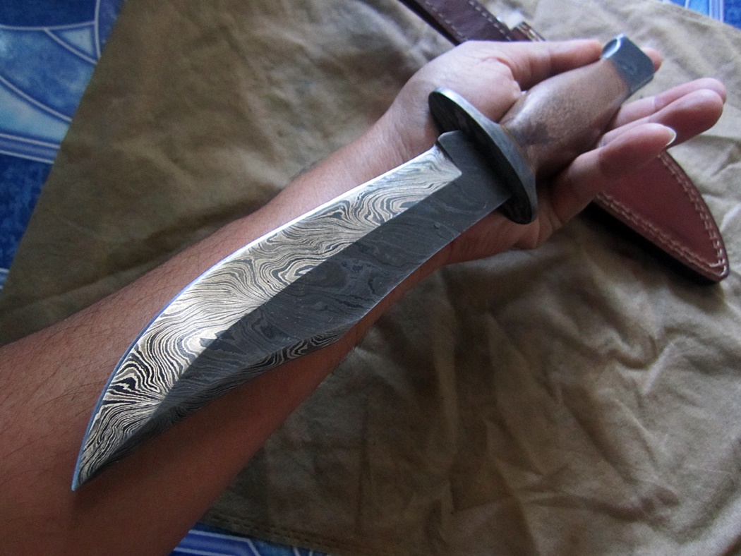 มีดดามัสกัสDamascus steel custom handmade hunting bowie knife 12" (C5)