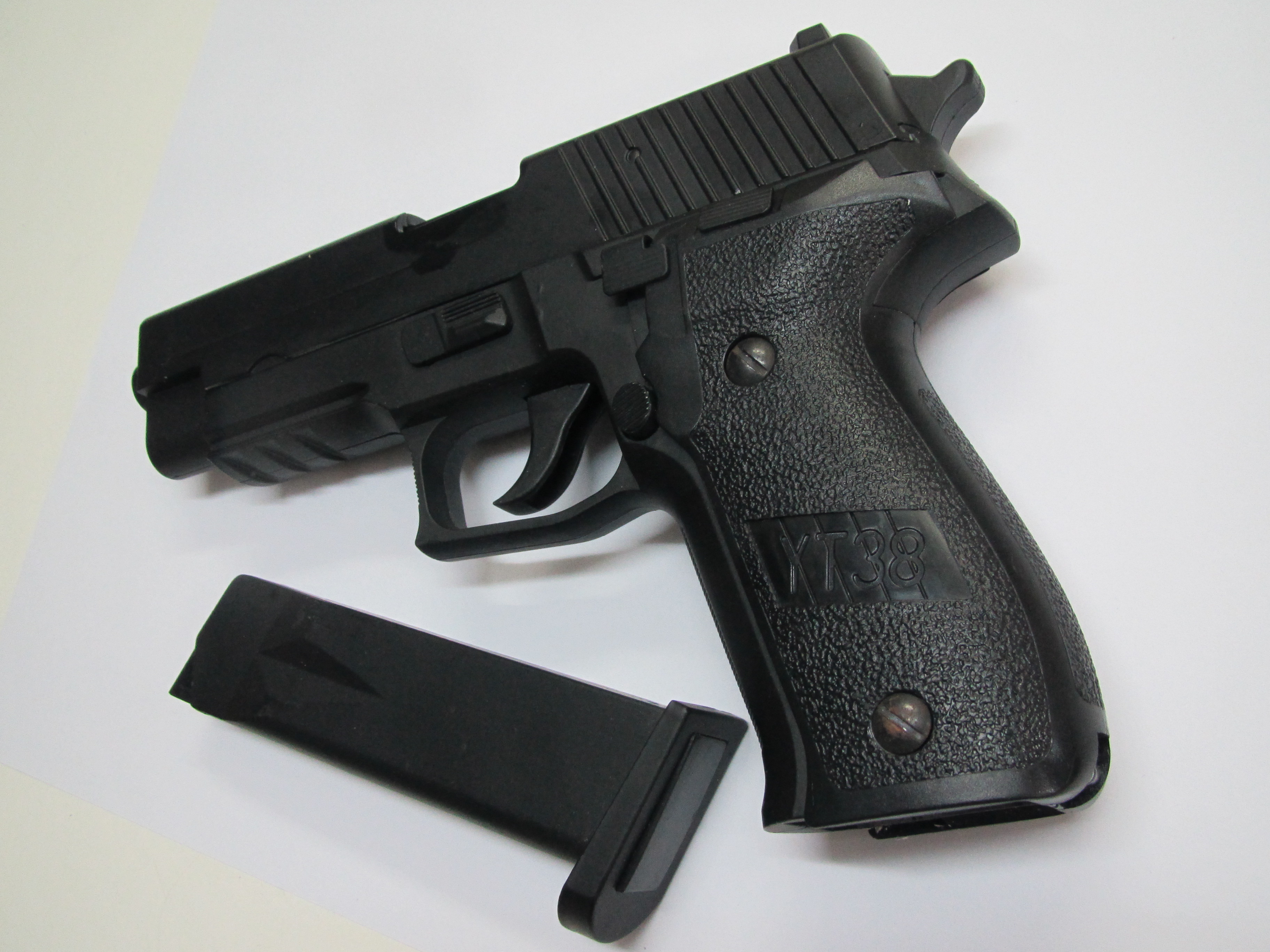 ปืนสั้นอัดลม ชนิด ชักยิงทีละนัด รุ่น ซิกซาวเออร์