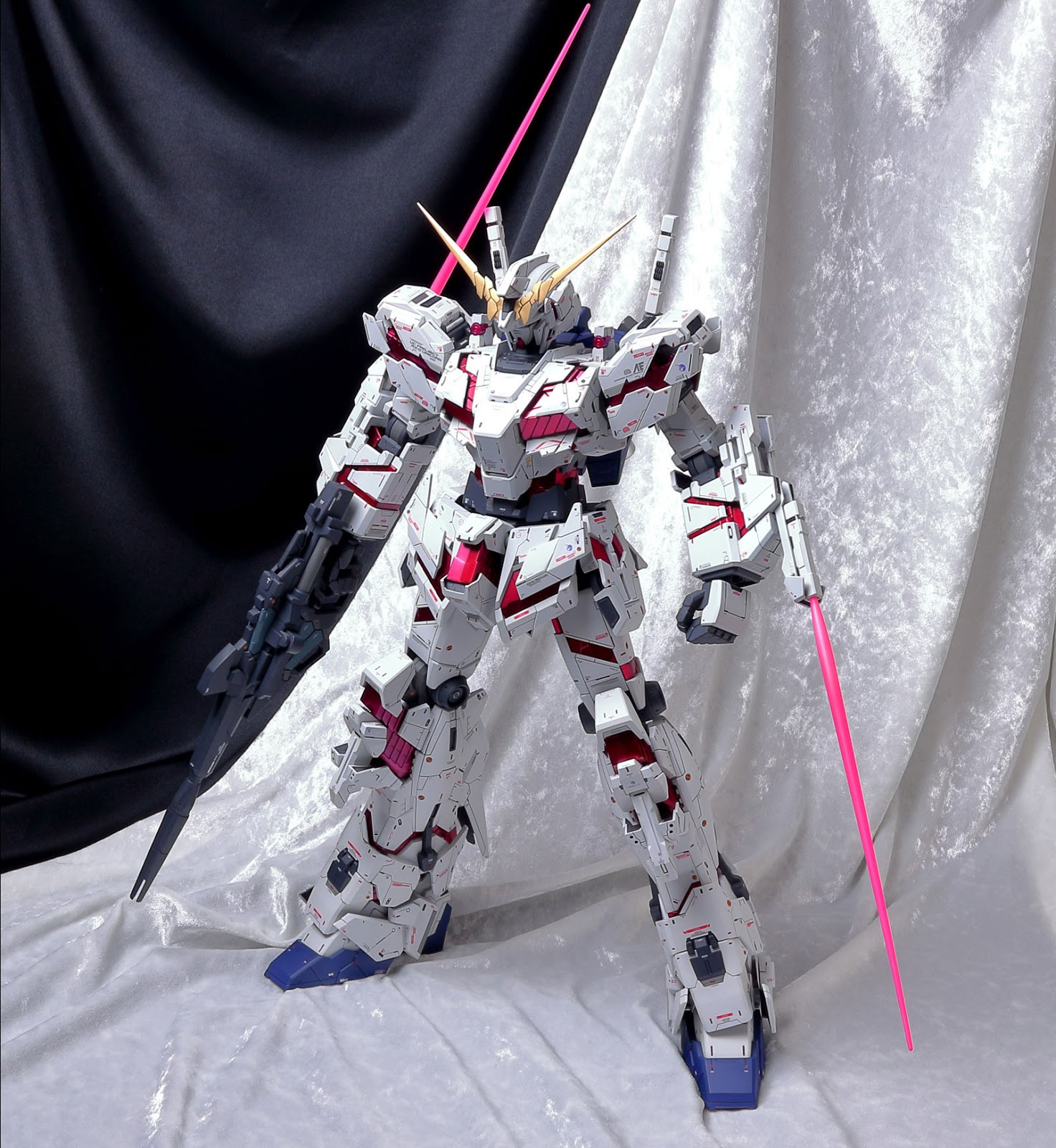 Painted Build : MEGASIZE 1/48 UNICORN GUNDAM by bambini313