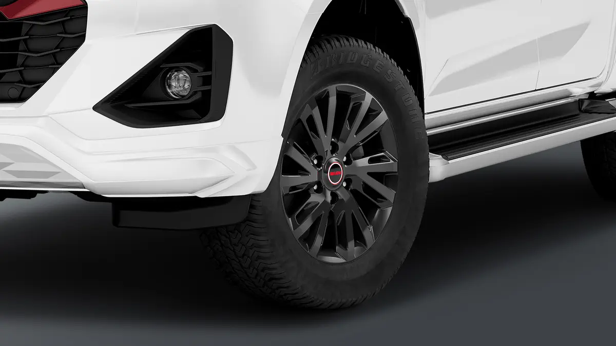 hi-lander-exterior-6-alloy-wheel-desktop