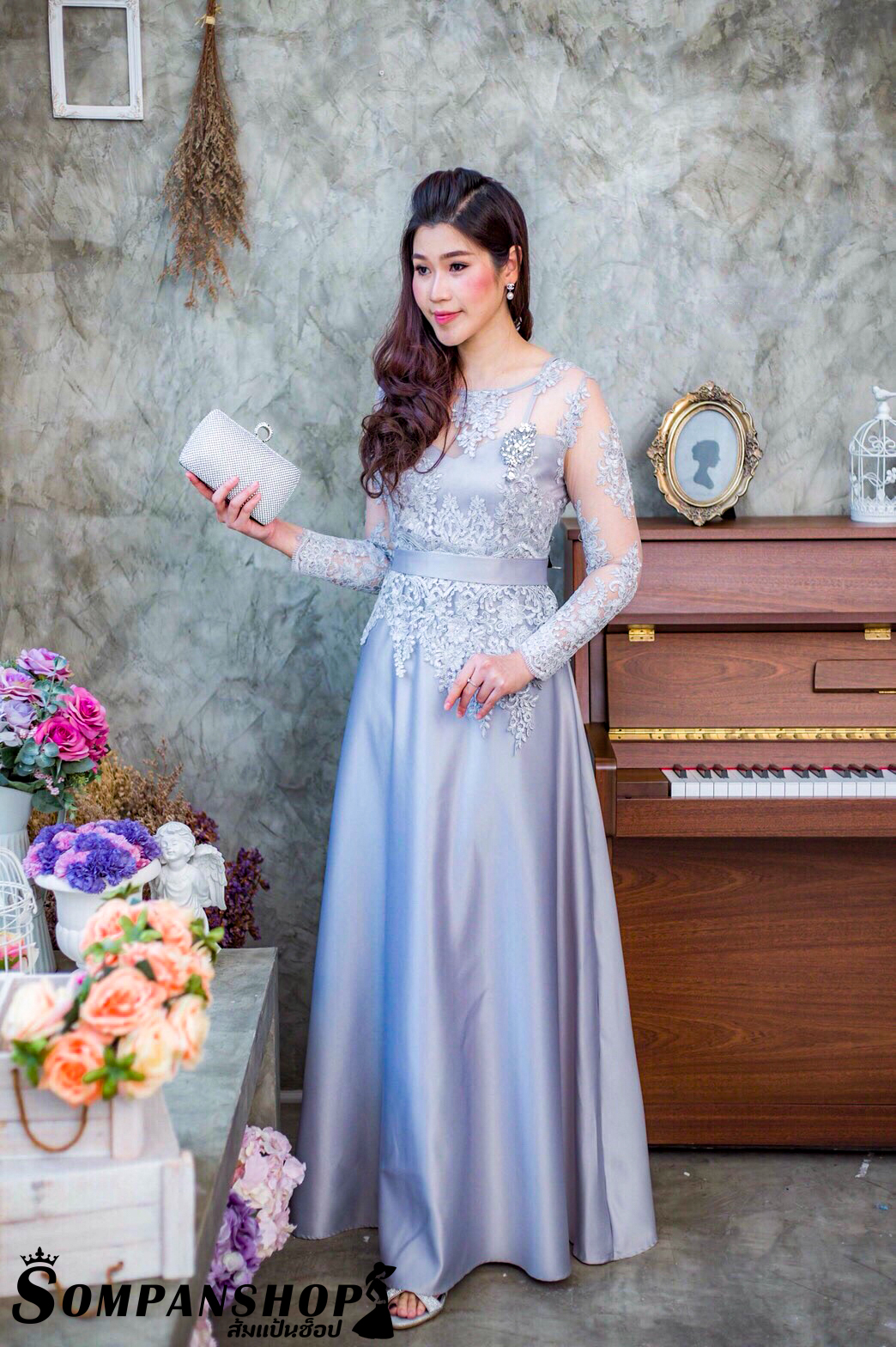 ชุดออกงานราตรียาวสีเทา แขนยาวปักลูกไม้ กระโปรงยาวผ้าไหมอิตาลี เรียบหรูดูแพง ชุดไปงานแต่งผู้ใหญ่ ชุดราตรีผู้ใหญ่