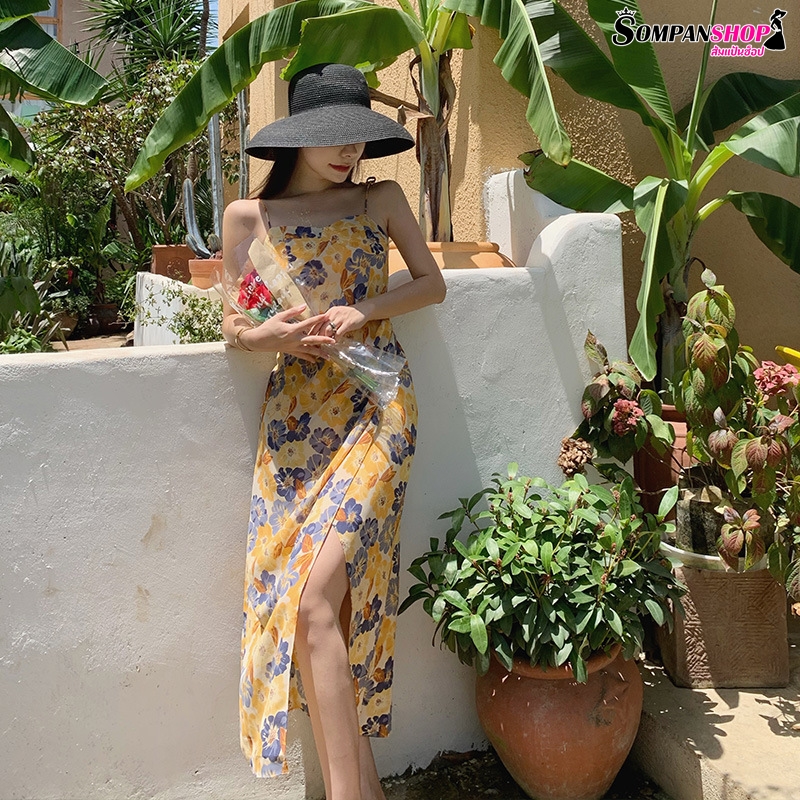 แม็กซี่เดรสยาวลายดอกไม้สีเหลืองม่วง สายเดี่ยว แฟชั่นชุดไปทะเล ชุดเที่ยวทะเล ชุดใส่เดินเล่นถ่ายรูปริมชายหาดสวยๆ
