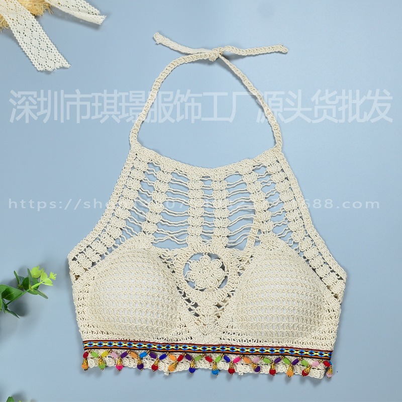 เสื้อถักสีครีมเบจ ใส่เที่ยวทะเลสวยเก๋ แฟชั่นชุดไปทะเล ชุดเที่ยวทะเล ชุดใส่เดินเล่นถ่ายรูปริมชายหาดสวยๆ