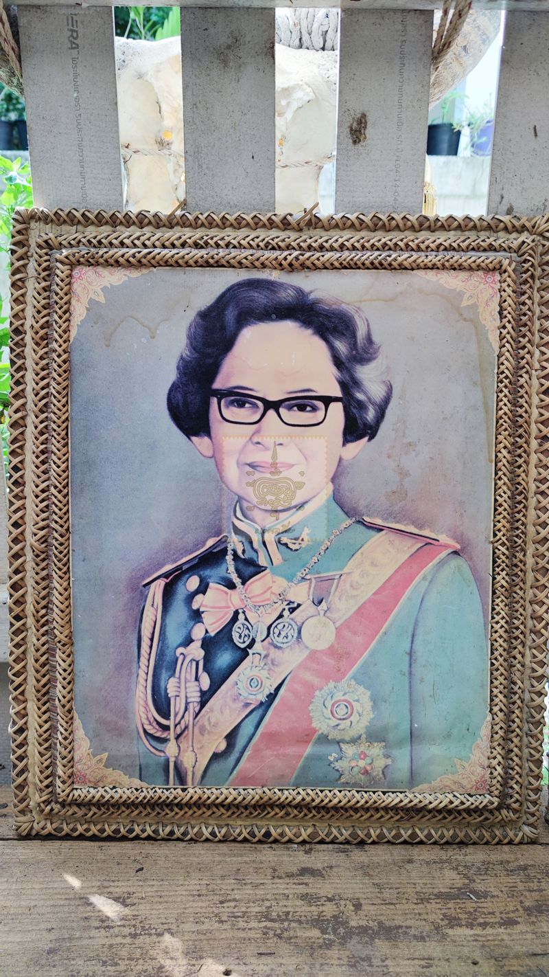 รูป ร.9 ,สมเด็จย่า ,ร.5 กรอบ DIY งานเก่า