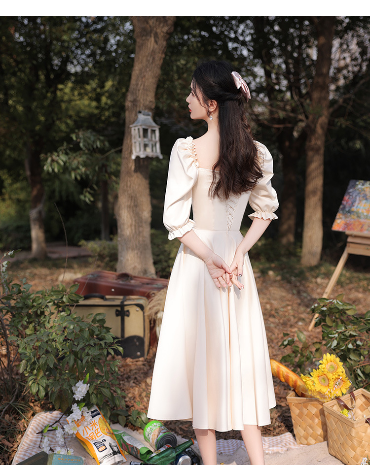 ชุดราตรี ชุดไปงานแต่งงาน ชุดออกงานสีครีมเบจ เดรสสั้นแขนตุ๊กตาแต่งกระดุมมุกกระโปรงทรงบาน สวยหวานเรียบหรูดูดี ใส่ได้ทั้งงานกลางวัน กลางคืน