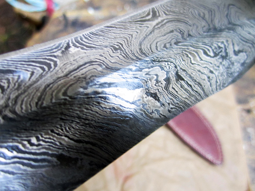 เหล็กลายของแท้Damascus steel custom handmade hunting bowie knife 13"