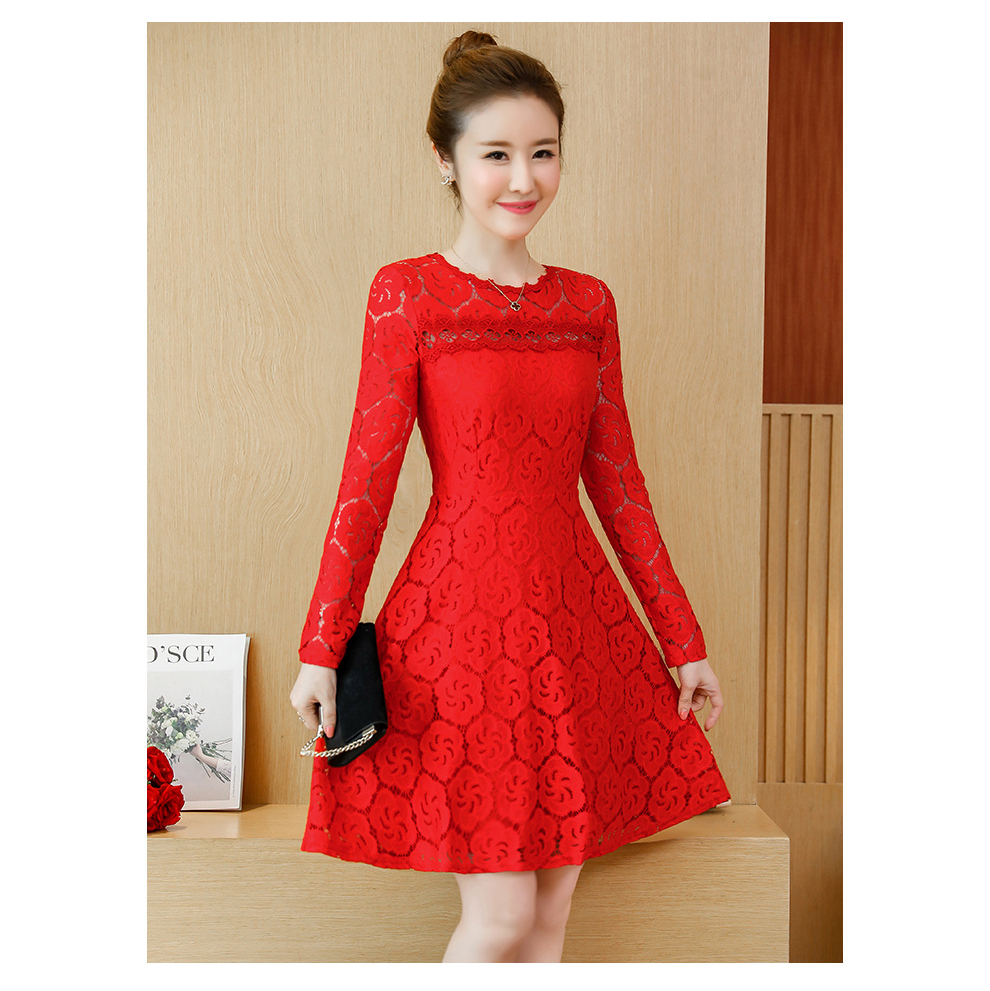 ชุดเดรสสั้นสีแดง ผ้าลูกไม้ แขนยาว ทรงข้ารูป กระโปรงบาน ซิปหลัง เป็นแฟชั่นชุดกระโปรงแบบสวยๆน่ารัก ใส่เป็น ชุดไปงานแต่งงาน ชุดแซกออกงาน ชุดทํางาน ชุดสาวออฟฟิตเกาหลี คนอ้วนสาวอวบก็ใส่ได้