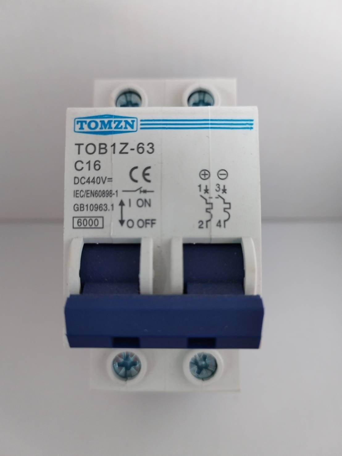เซอร์กิตเบรกเกอร์ แบรนด์ TOMZN 2P 16A DC 440V