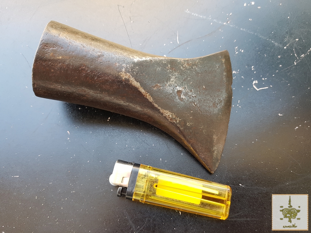 ขวานโยน ขวานถาก