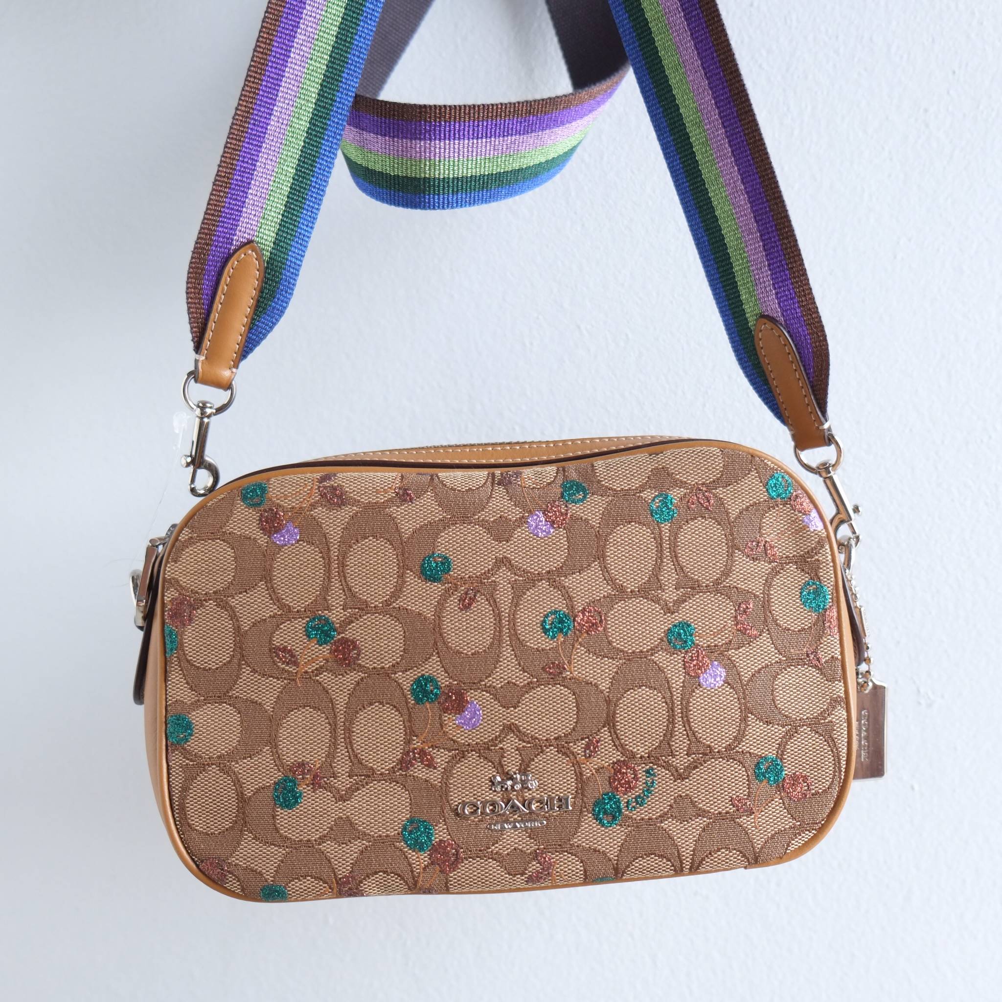 Coach F30610 Isra chain crossbody สีน้ำตาล